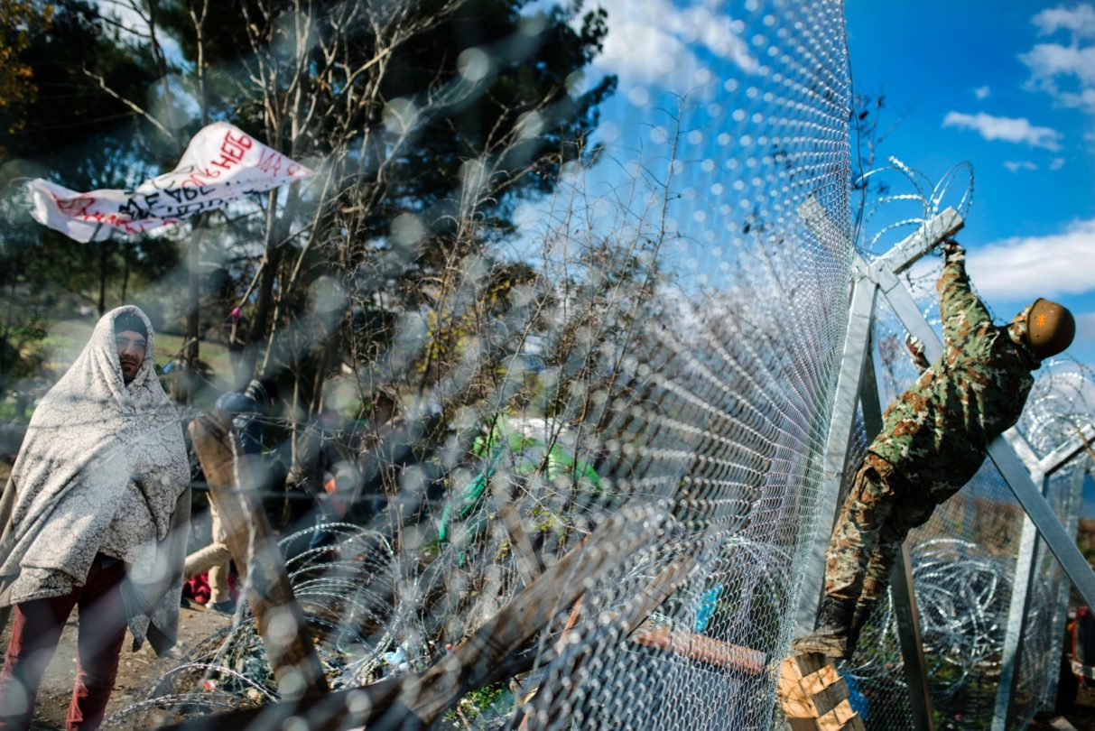 Macedonia: Tear gas and rubber bullets as border tensions mount