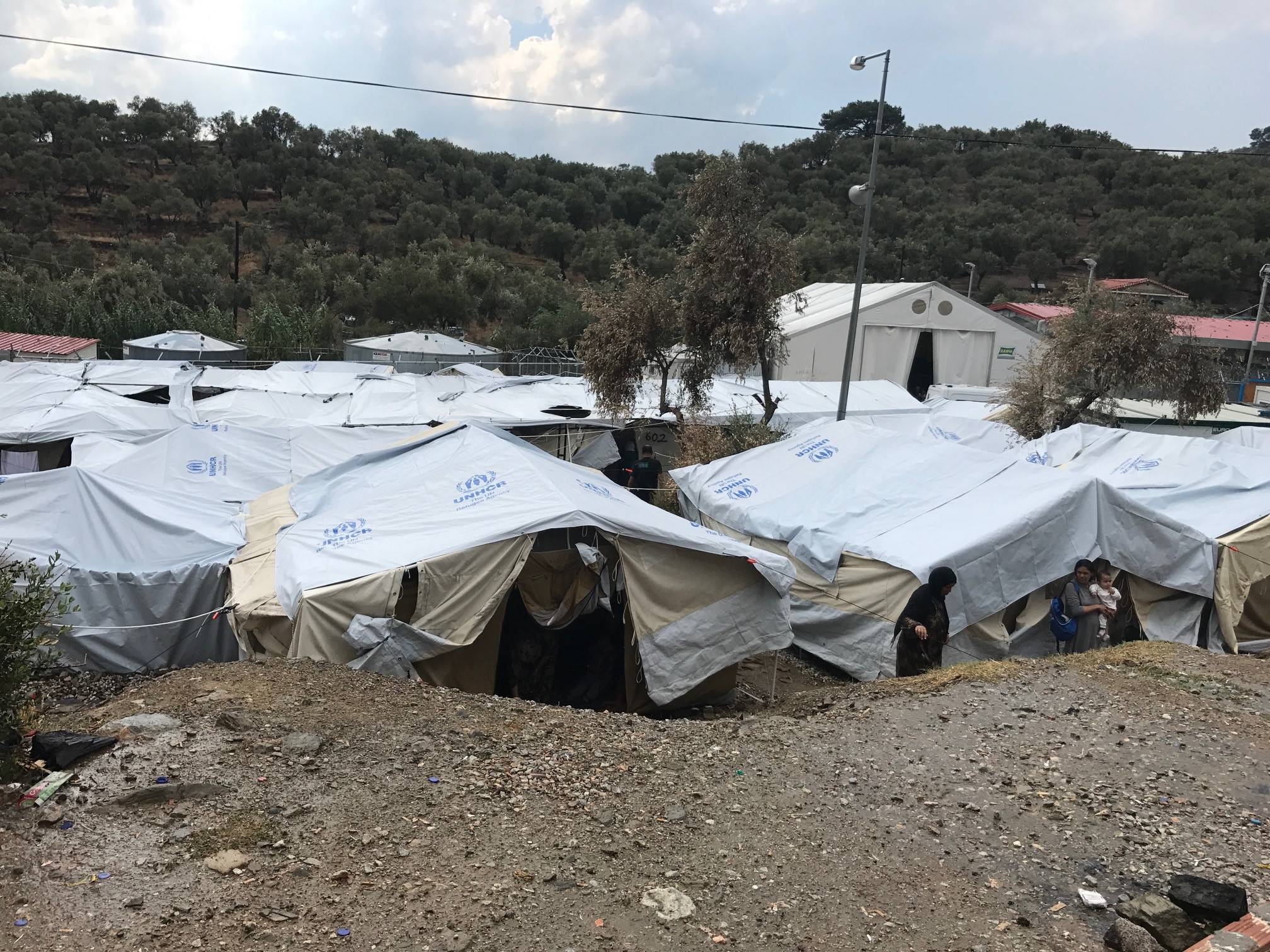 Greece/EU: Move asylum seekers to safety