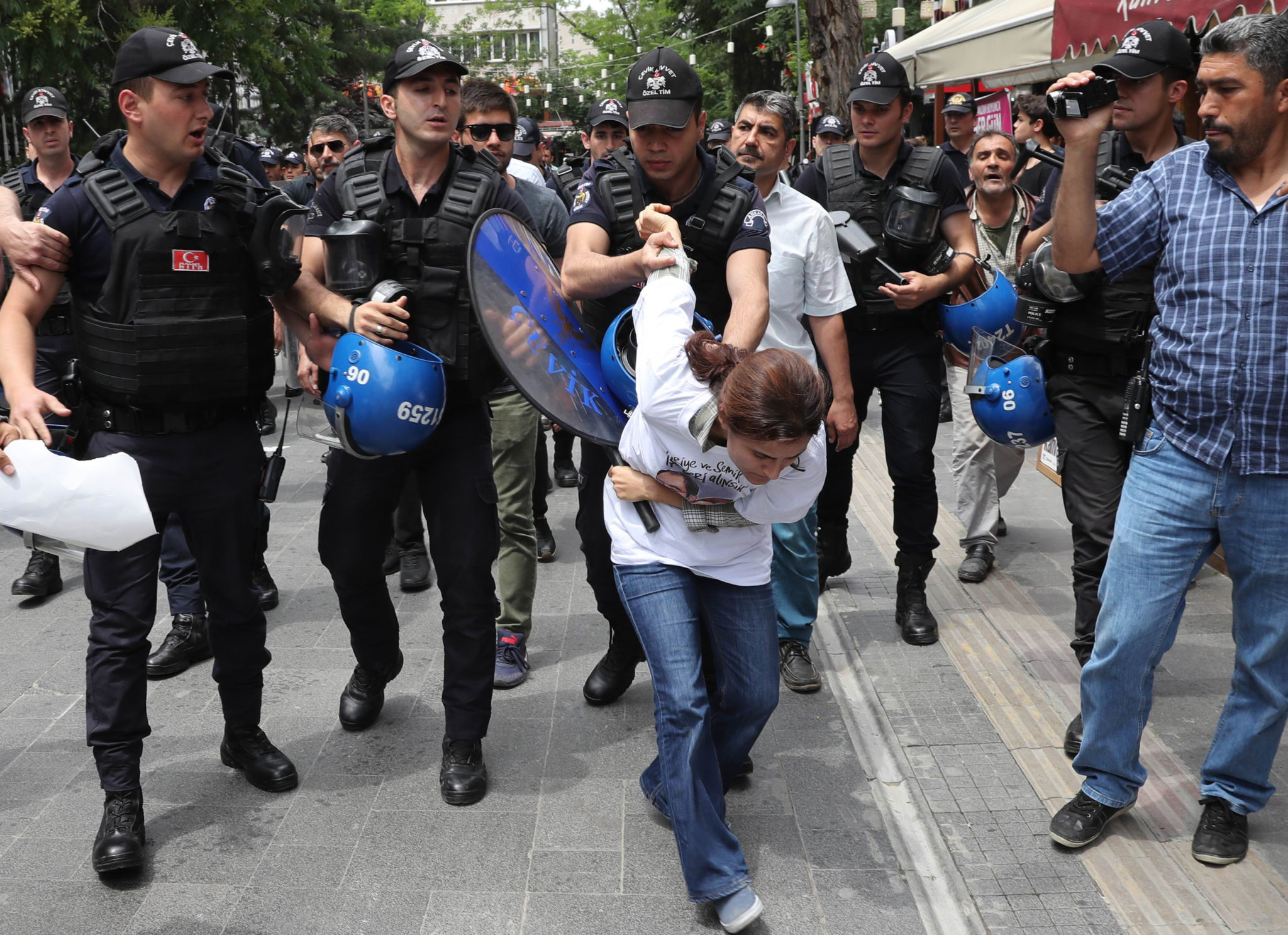 Turkey: Weathering the storm: defending human rights in Turkey’s climate of fear