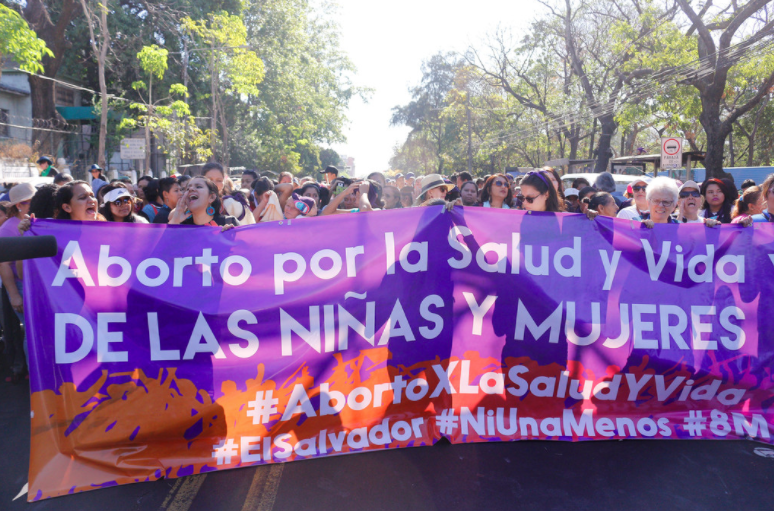 El Salvador: Lawmakers must approve bill to decriminalise abortion