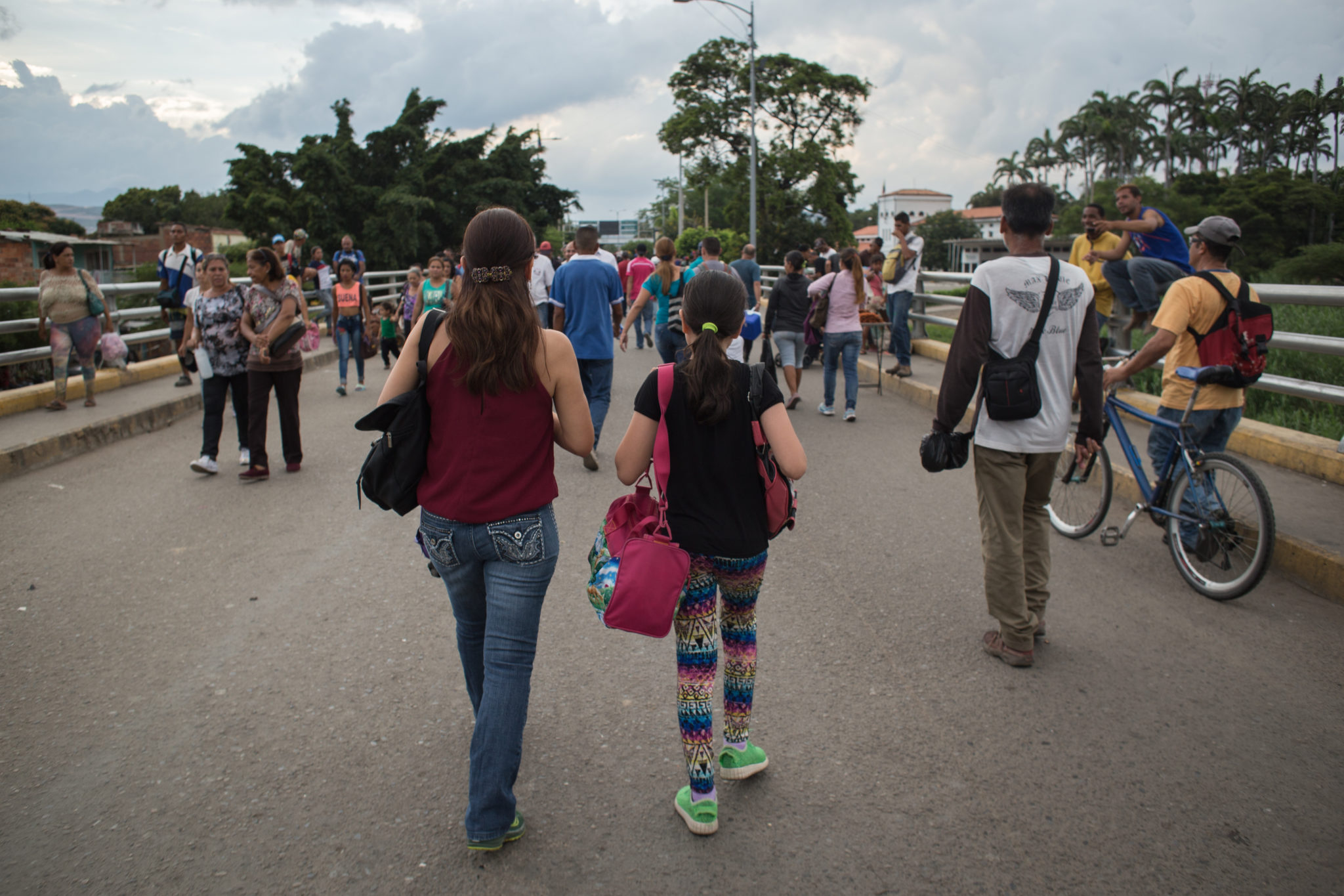 Venezuela: Regional governments must provide protection for people fleeing the country