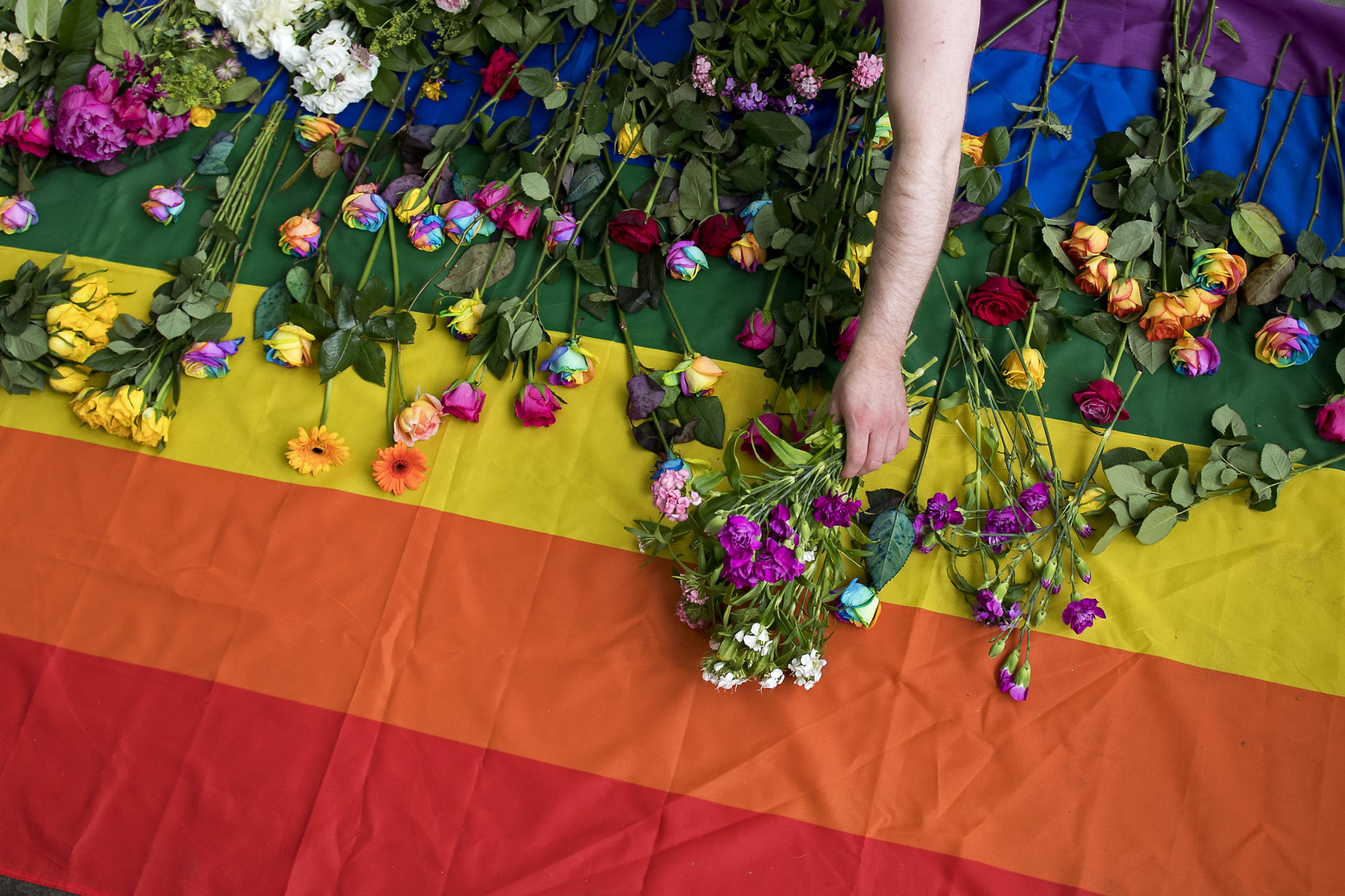 Turkey: Police use tear gas and plastic bullets against Istanbul Pride