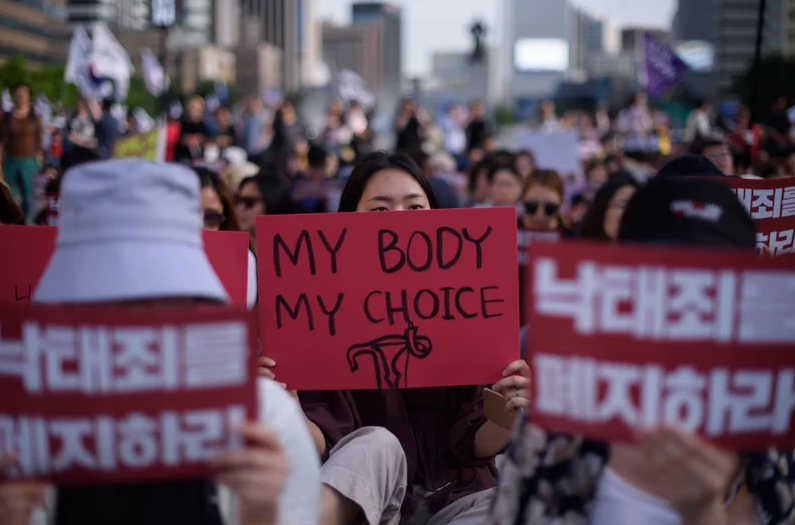 South Korea: Top court orders reform of abortion laws in historic victory for women’s rights