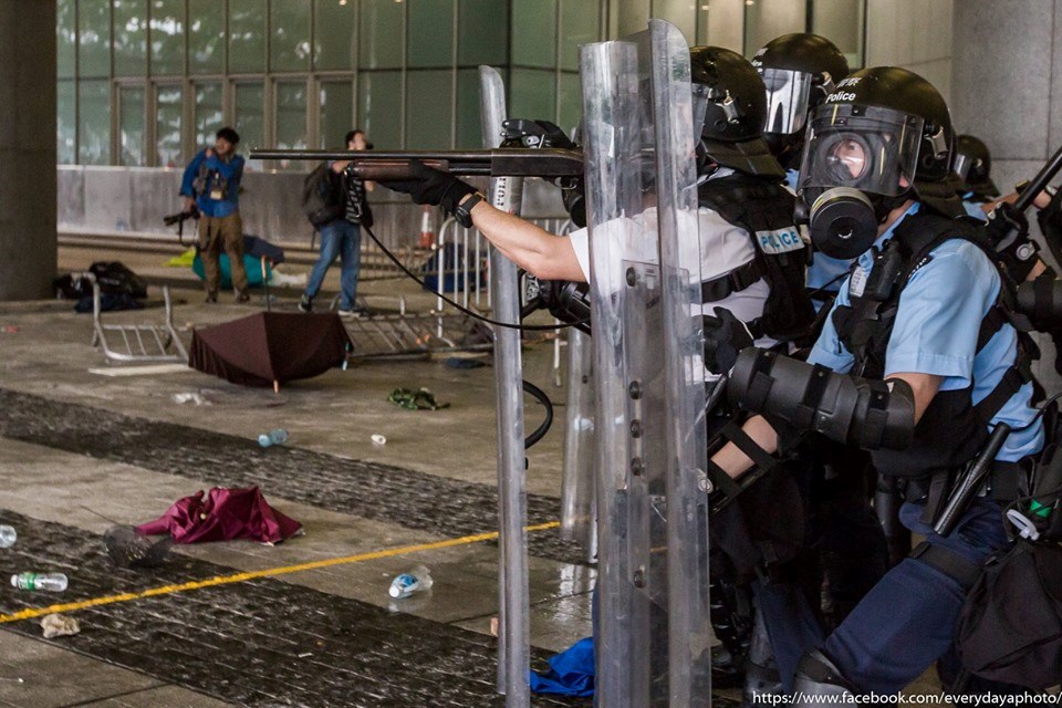 Hong Kong: Investigate shooting of protesters after ‘another low’ in police use of force