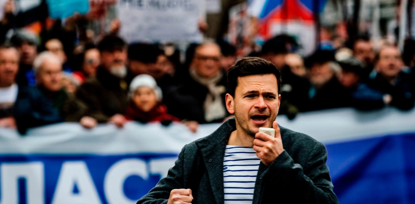 Russia: Opposition politician Ilya Yashin sentenced to eight and half years in jail for denouncing Russia’s war crimes in Ukraine