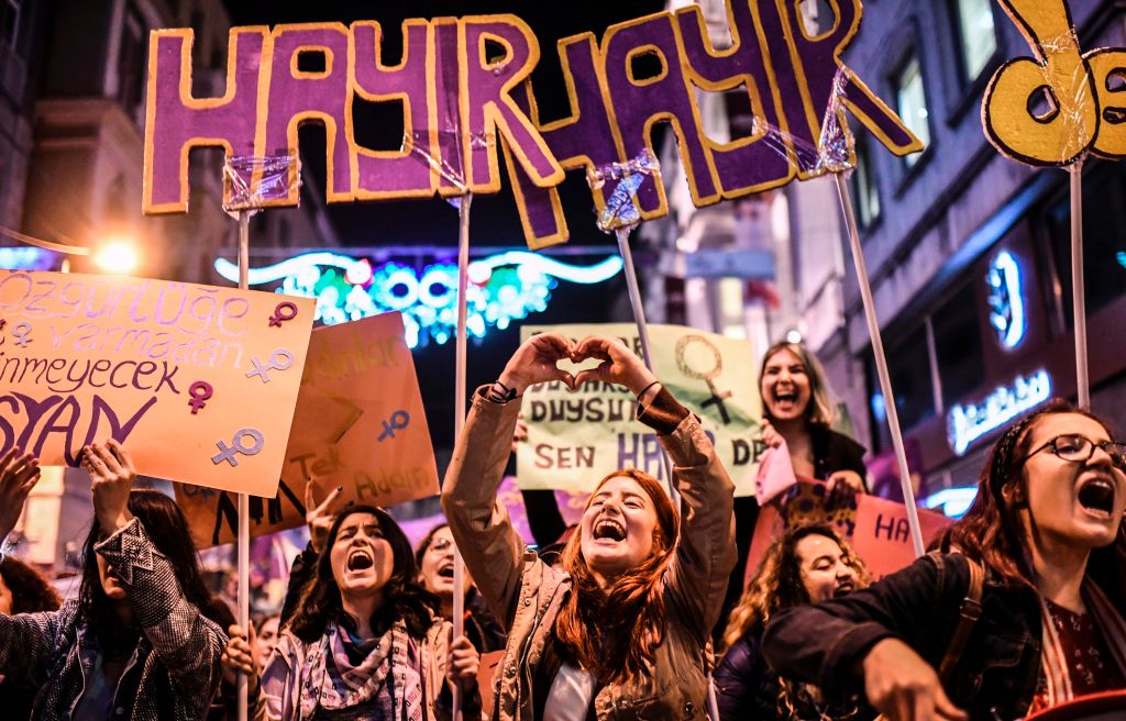 Türkiye: International Women’s Day march must go ahead “without bans, beatings and other police violence”