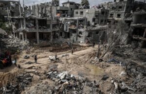 Palestinians in Gaza sift through damage