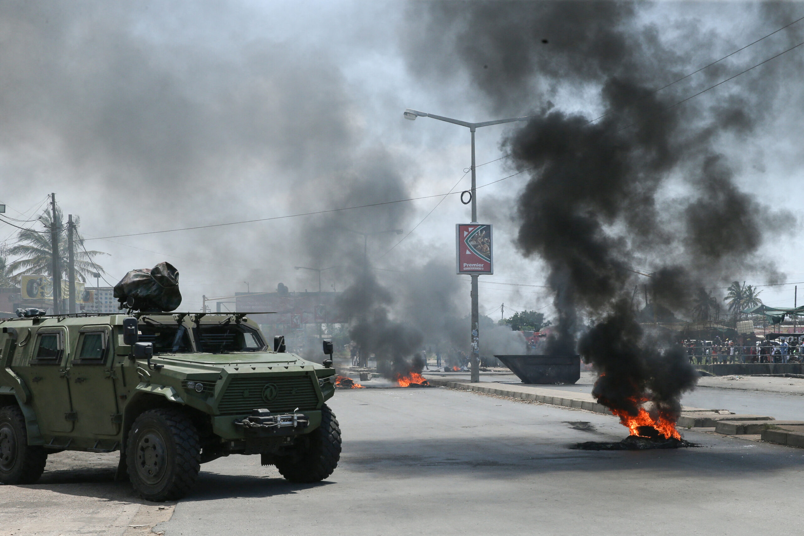 Mozambique: Authorities must bring perpetrators to justice for reckless and deadly protest crackdown