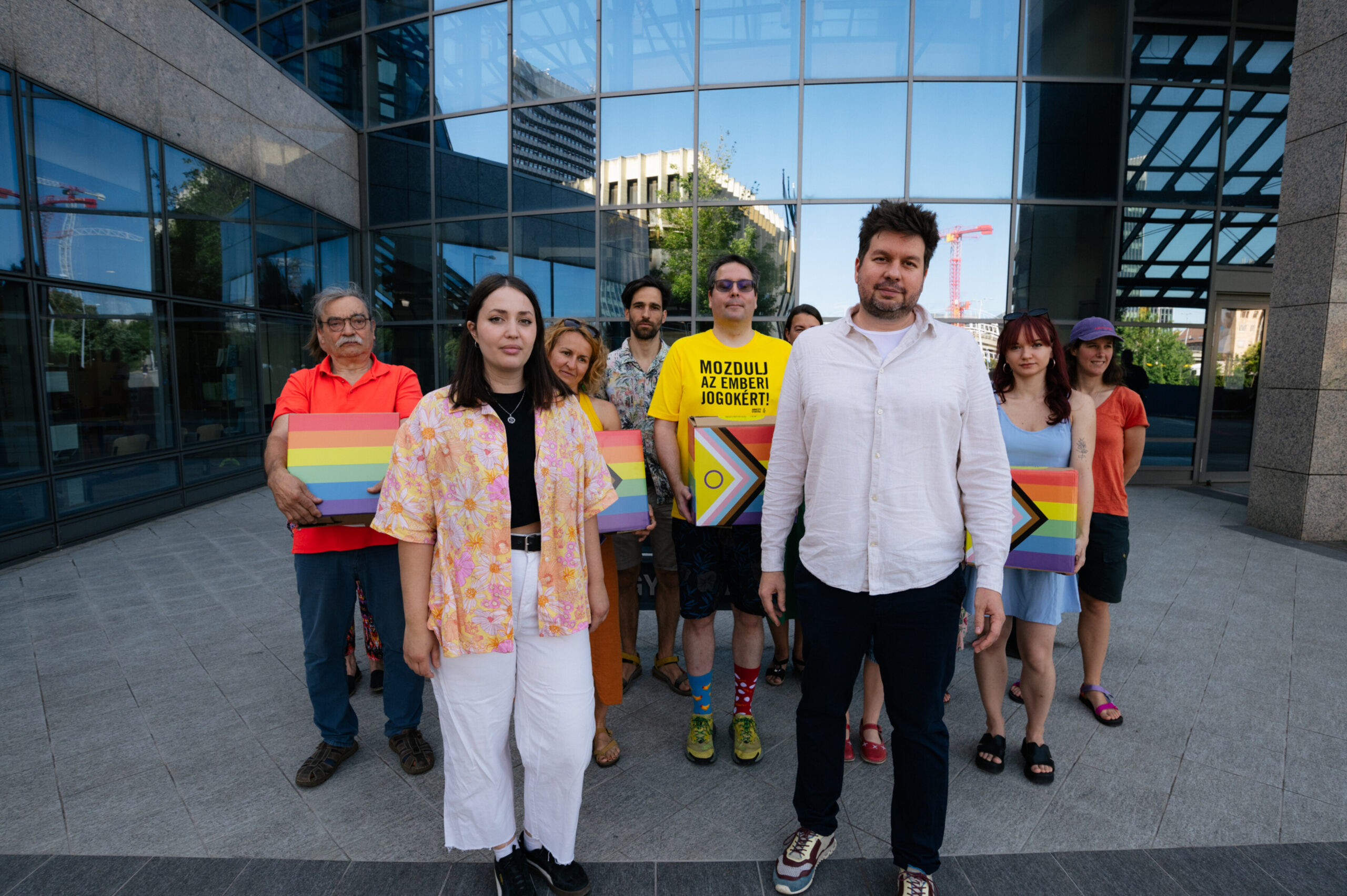 Hungary: “World is watching” as tens of thousands prepare to march in defiance of attempted ban on Budapest Pride