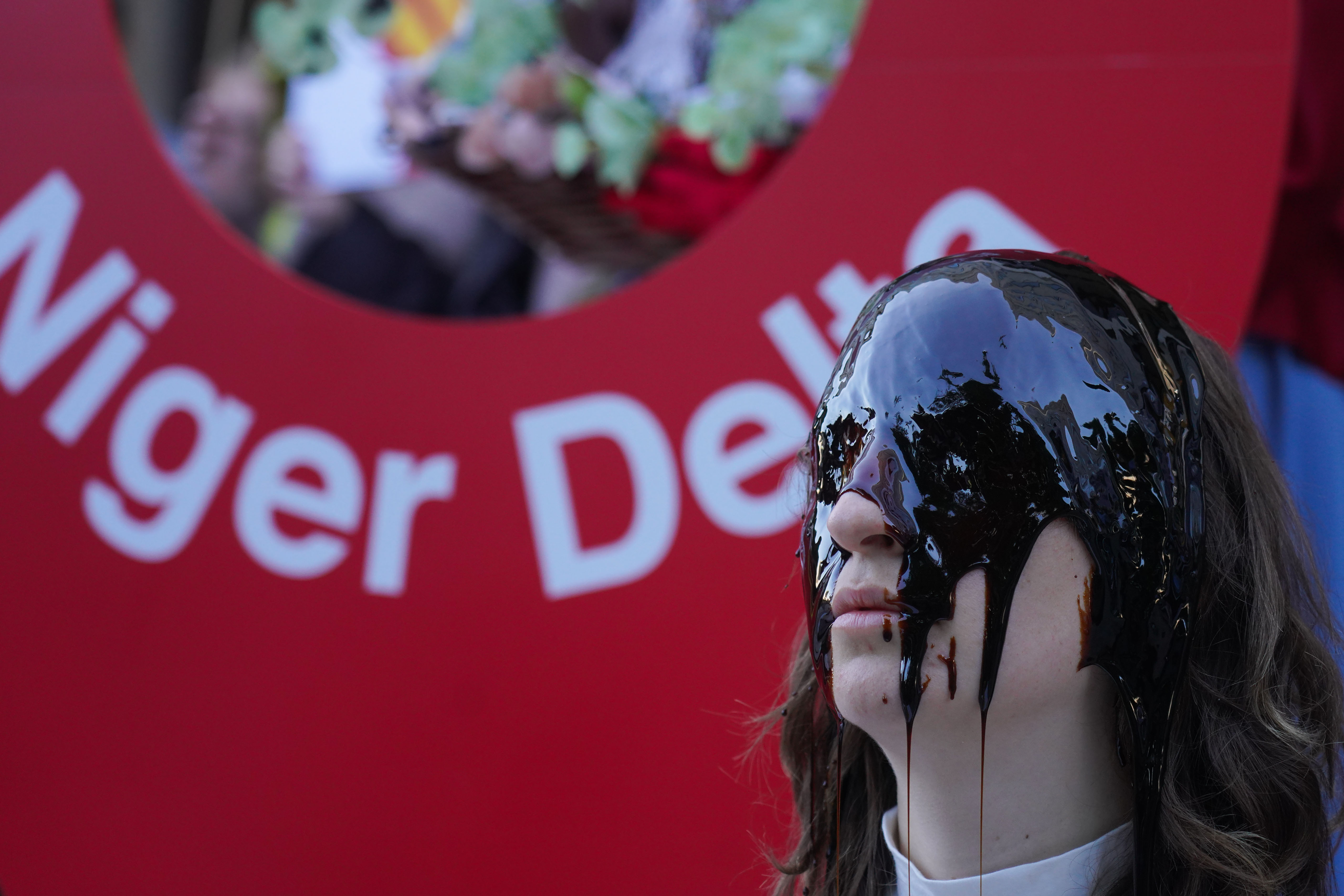 Shell, oil spills and human rights in Nigeria: What you need to know